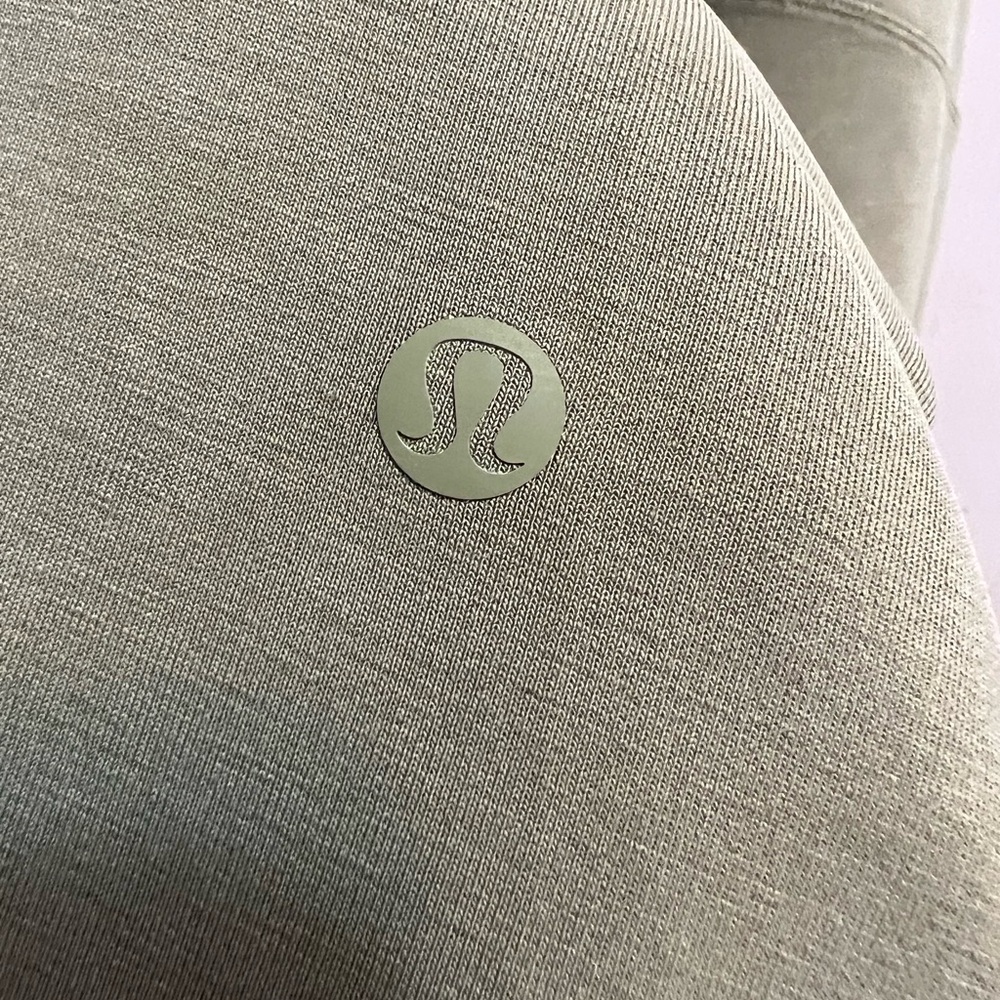 Euc Lululemon Sofstreme Back In Action Dress - image 3